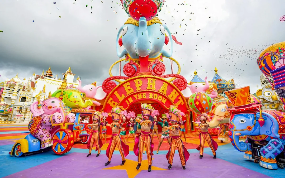 Carnival Magic Family Offer Tickets – Group of 4 & More Image 3