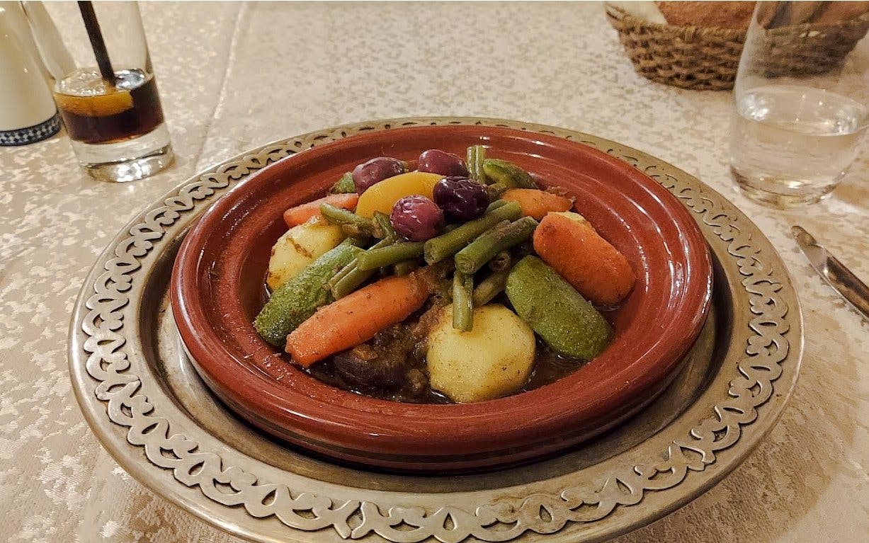 Casablanca City & Hassan II Mosque Night Tour with Traditional Moroccan Dinner Image 4