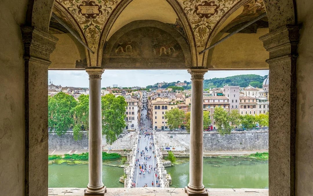 Castel Sant’Angelo Skip-the-Line Guided Tour Image 11