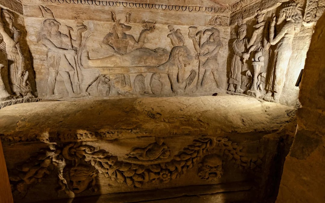 Catacombs of Kom el Shoqafa Skip-The-Line Entry Tickets Image 4