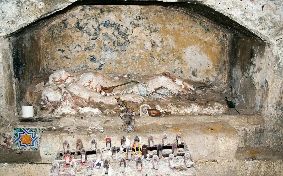 Catacombs of San Gennaro Entry Tickets & Guided Tour Image 2