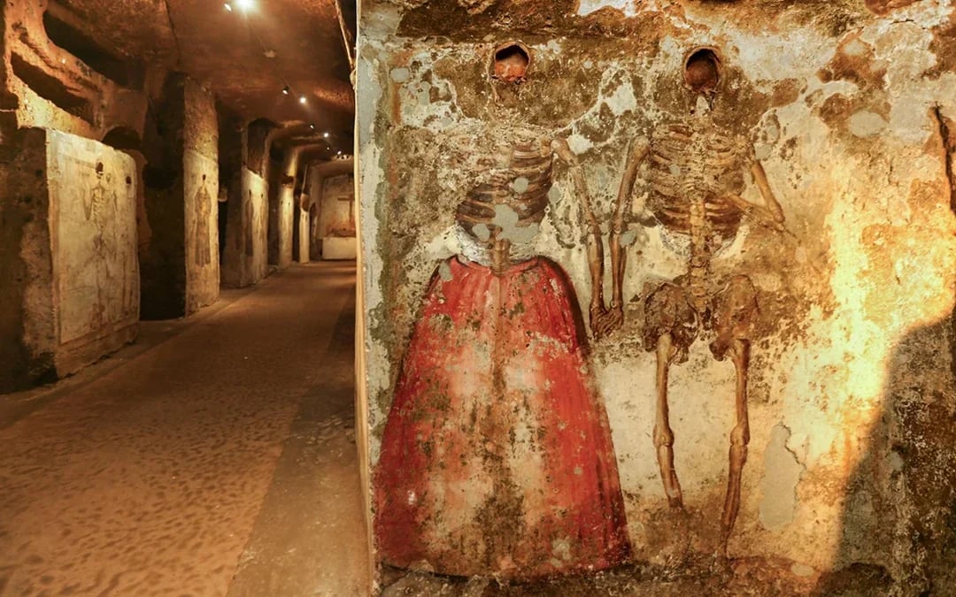 Catacombs of San Gennaro Entry Tickets & Guided Tour Image 9