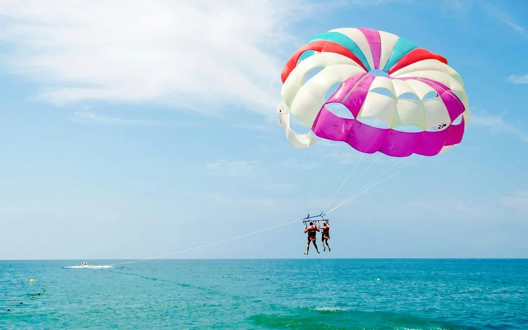 Catamaran Cruise to Ile Aux Cerfs with Parasailing & Lunch Image 2