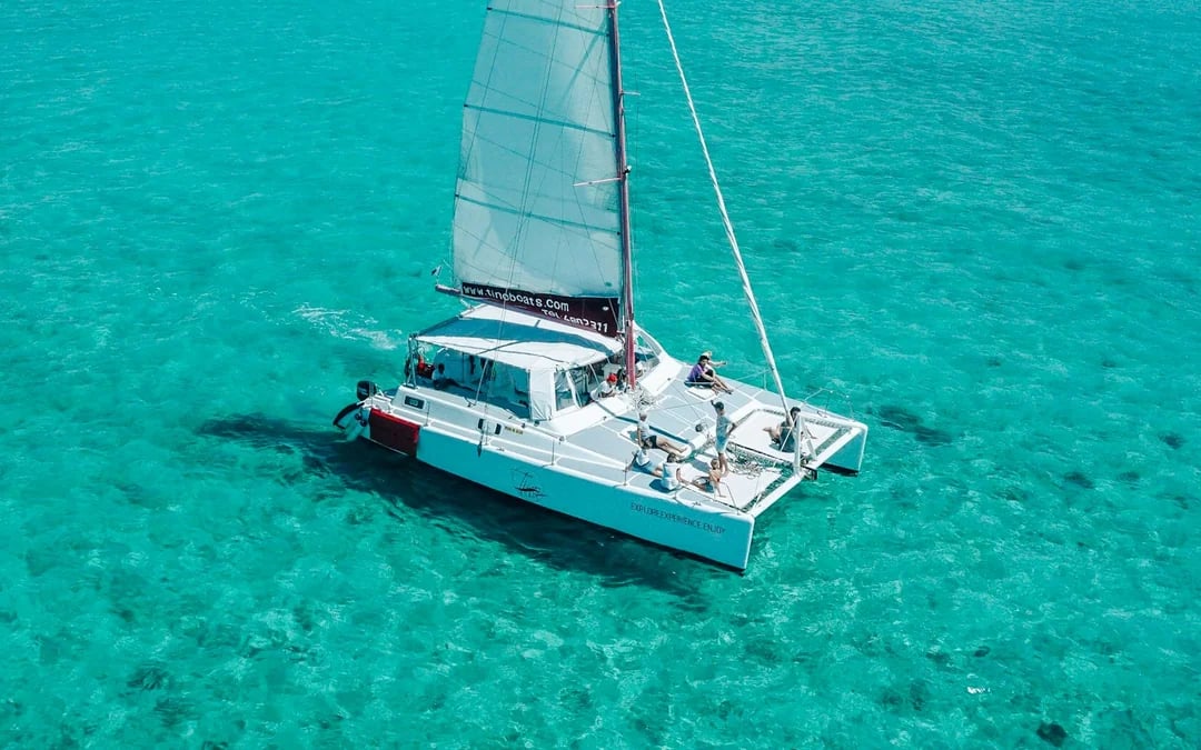 Catamaran Cruise to Ile aux Cerfs with Parasailing, Tube Riding, Lunch & Drinks Image 4