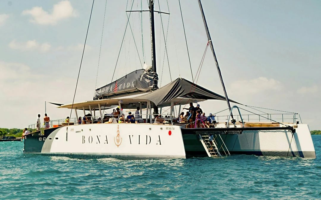 Catamaran Sunset Open Bar Tour in Cartagena Image 2