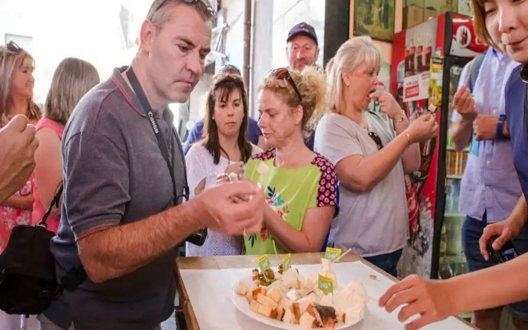 Catania Evening Street Food Walking Tour with Fish Market Visit Image 3