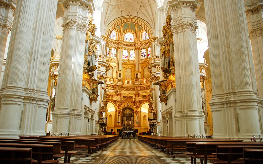 Cathedral and Royal Chapel + Albaicin and Sacromonte Image 4