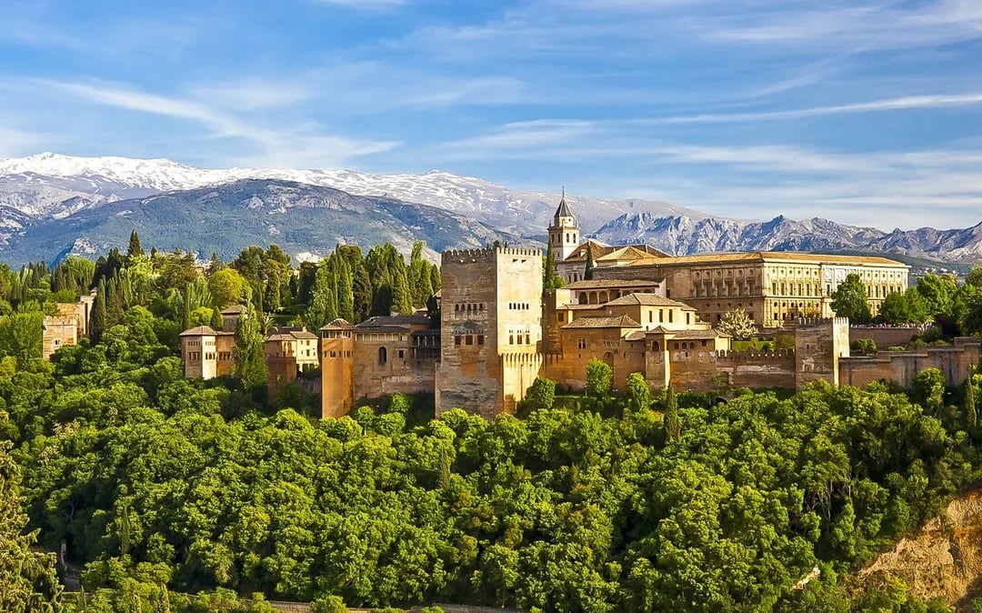 Cathedral and Royal Chapel + Albaicin and Sacromonte Image 10