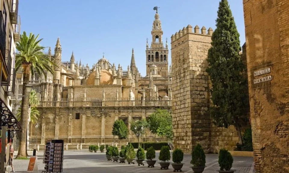 Cathedral of Seville skip-the-lines tickets and guided tour