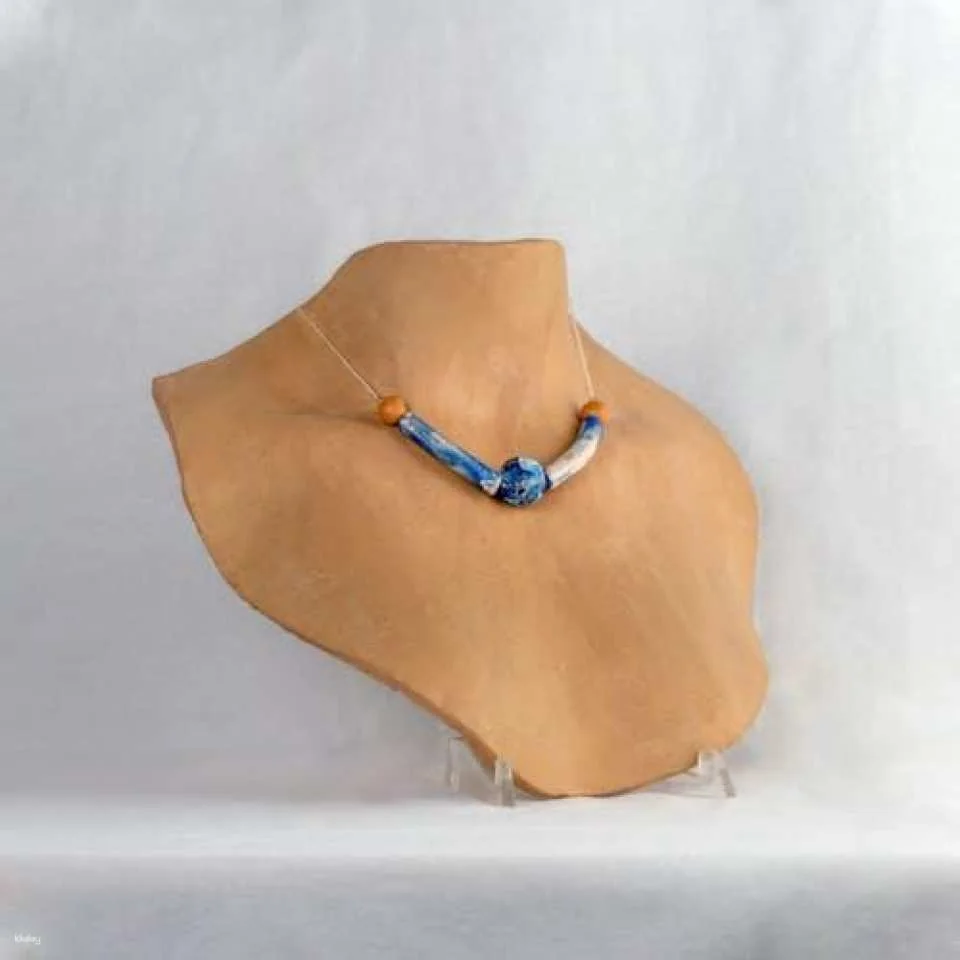 Ceramic jewellery crafting experience at Lombardo House