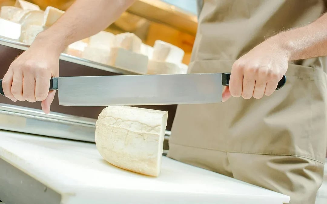 Cheesemaking Workshop with Tastings Image 12