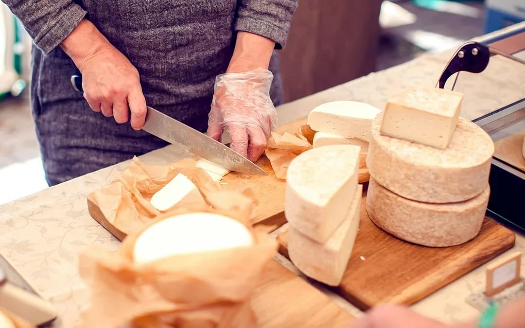 Cheesemaking Workshop with Tastings Image 8
