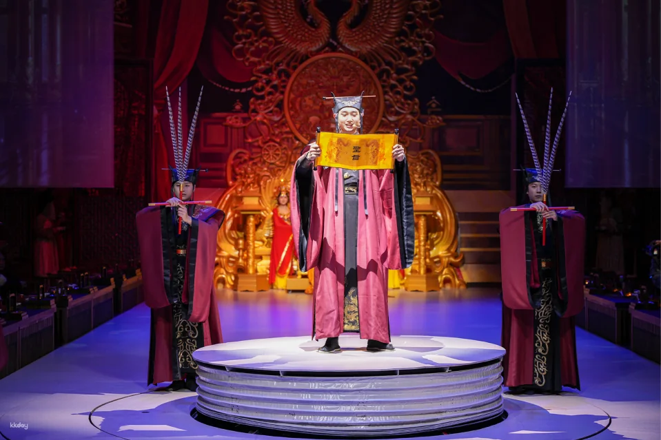 Chengdu Grand Tang Dynasty Feast Immersive Day (Dunhuang Flying Apsaras Performance + Imperial Delicacies Tasting + Hanfu Experience + Western Regions Whirlwind Dance Interaction + Travel Back to the Tang Dynasty Palace)