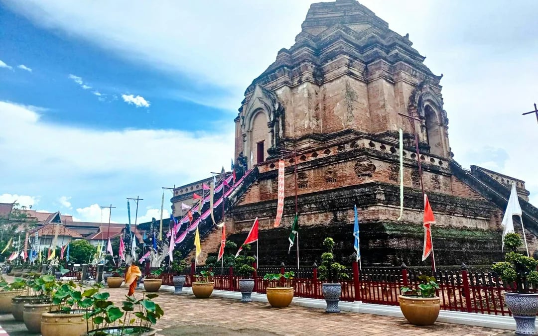 Chiang Mai City and Doi Suthep Private Guided Tour with Trishaw Ride Image 3