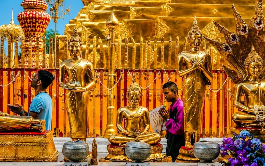 Chiang Mai Doi Suthep Temple and Wat Pha Lat Small-Group Guided Hike on Monk's Trail Image 6
