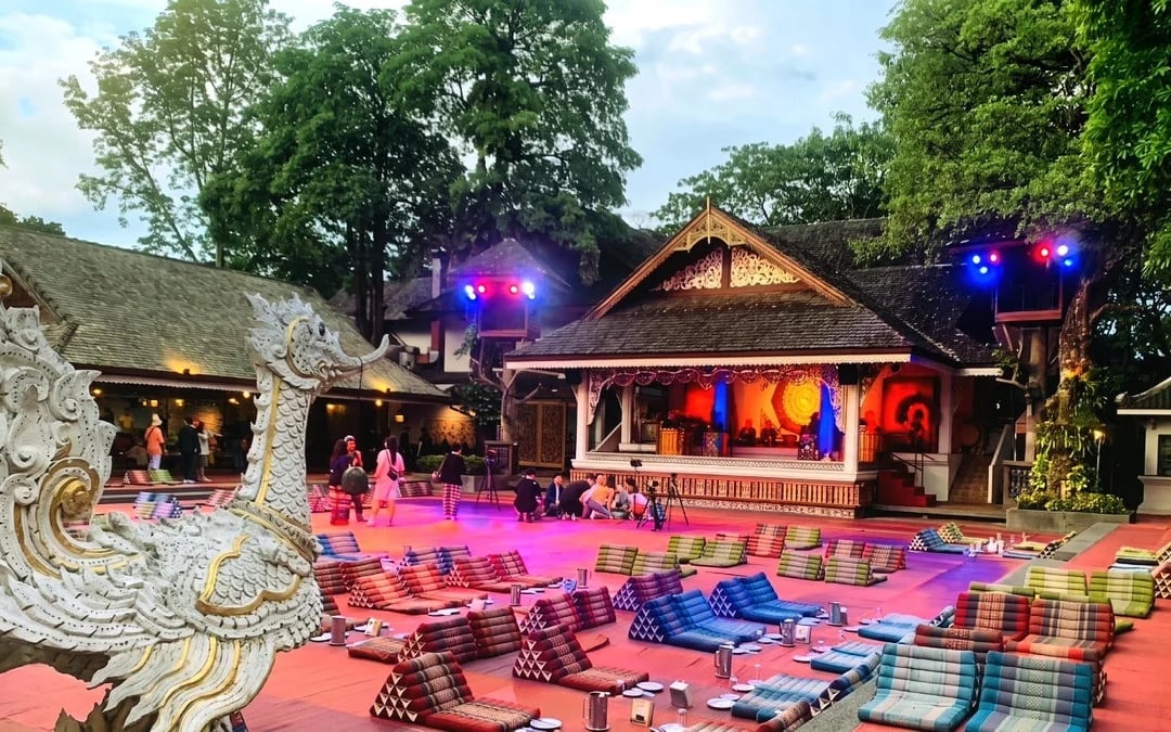 Chiang Mai Khantoke Dinner with Lanna Cultural Show and Private Hotel Transfers Image 2