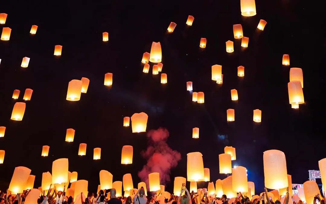 Chiang Mai Moonlight Yi Peng & Loy Krathong Festival 2025 Image 2