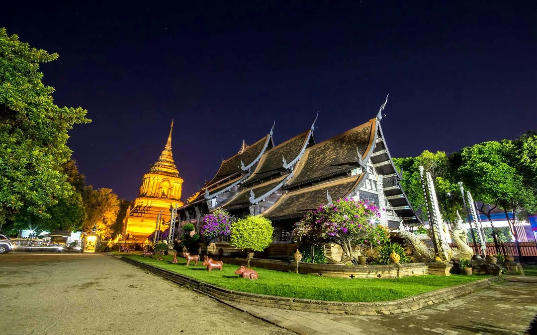 Chiang Mai Night Bike Tour Image 2