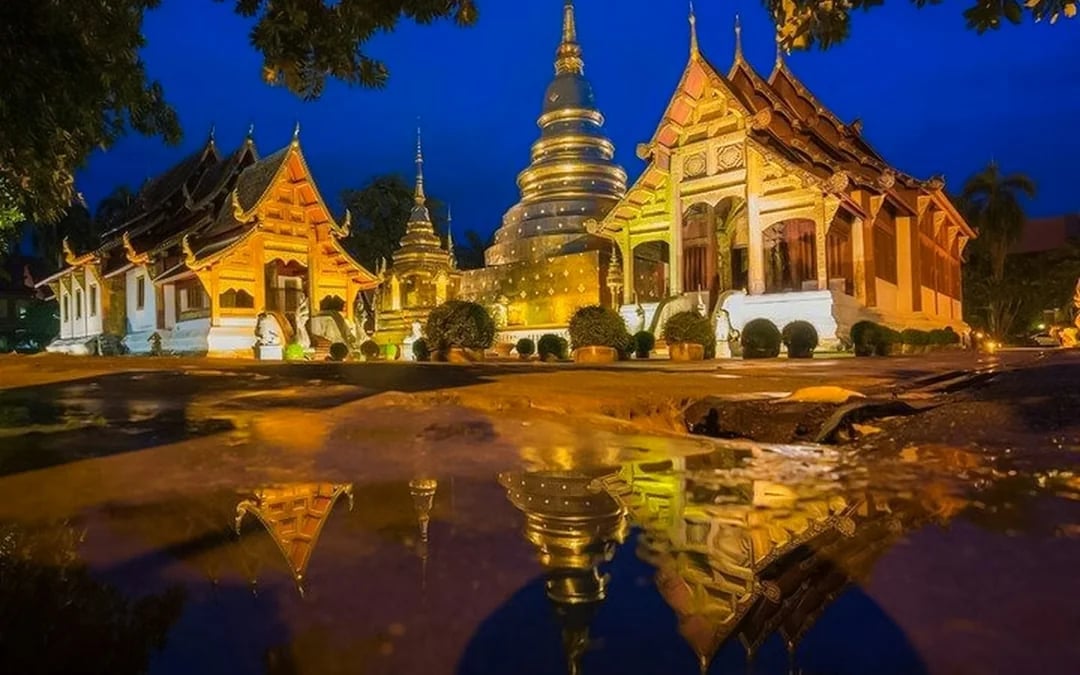 Chiang Mai Night Tuk-Tuk Tour: Temples and Night Market with Street-Food Tasting Image 1