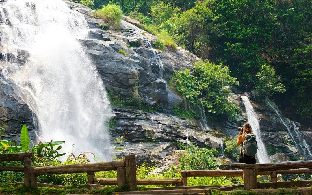 Chiang Mai: Pon Elephant Sanctuary, Monk Trail & Doi Suthep Tour Full-Day Guided Tour Image 6