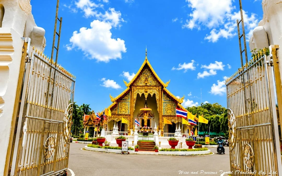 Chiang Mai Private Old City Tuk-Tuk Tour Image 2