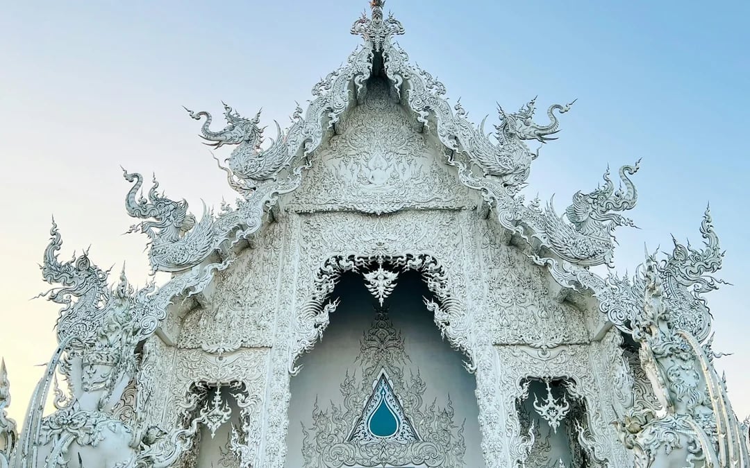 Chiang Rai: White Temple, Blue Temple, Black House & Golden Triangle Guided Tour with Hotel Transfers Image 2