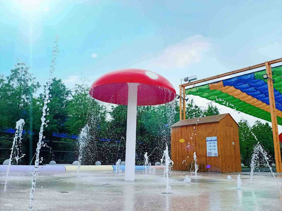 Chiayi | Three Little Pigs Tourist Farm Tickets