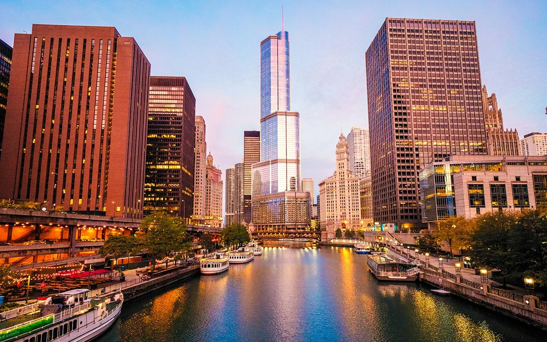 Chicago Architecture Evening Cruise by Shoreline Image 1