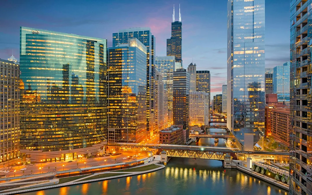 Chicago Architecture Fireworks Cruises Image 3