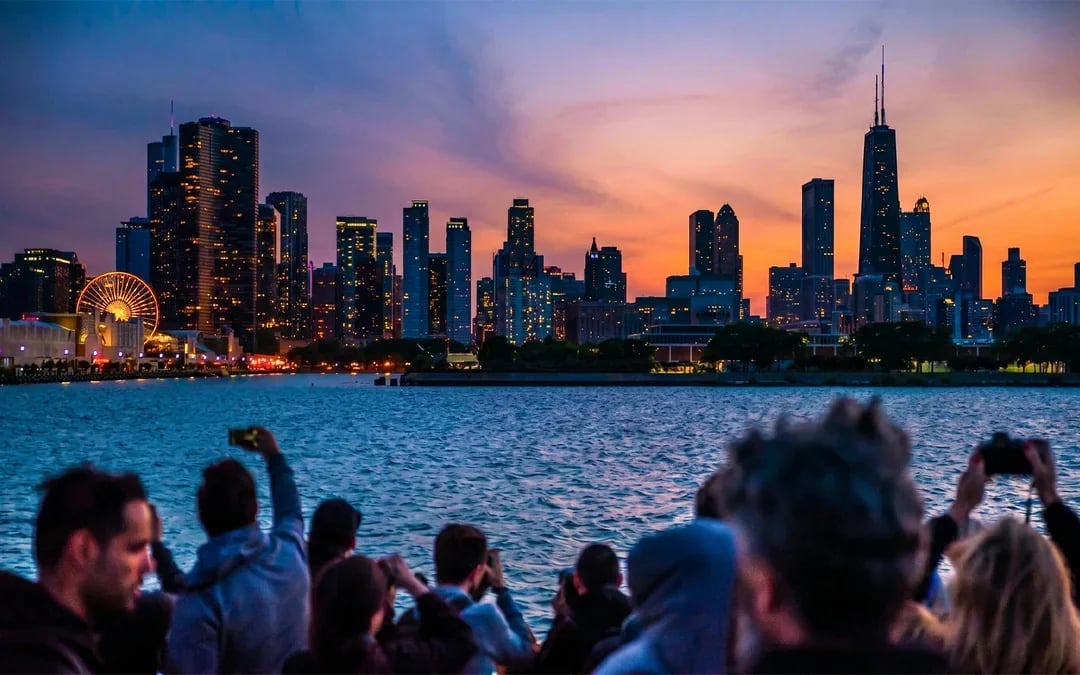 Chicago at Night: River & Lake Sightseeing Cruise by First Lady Image 7
