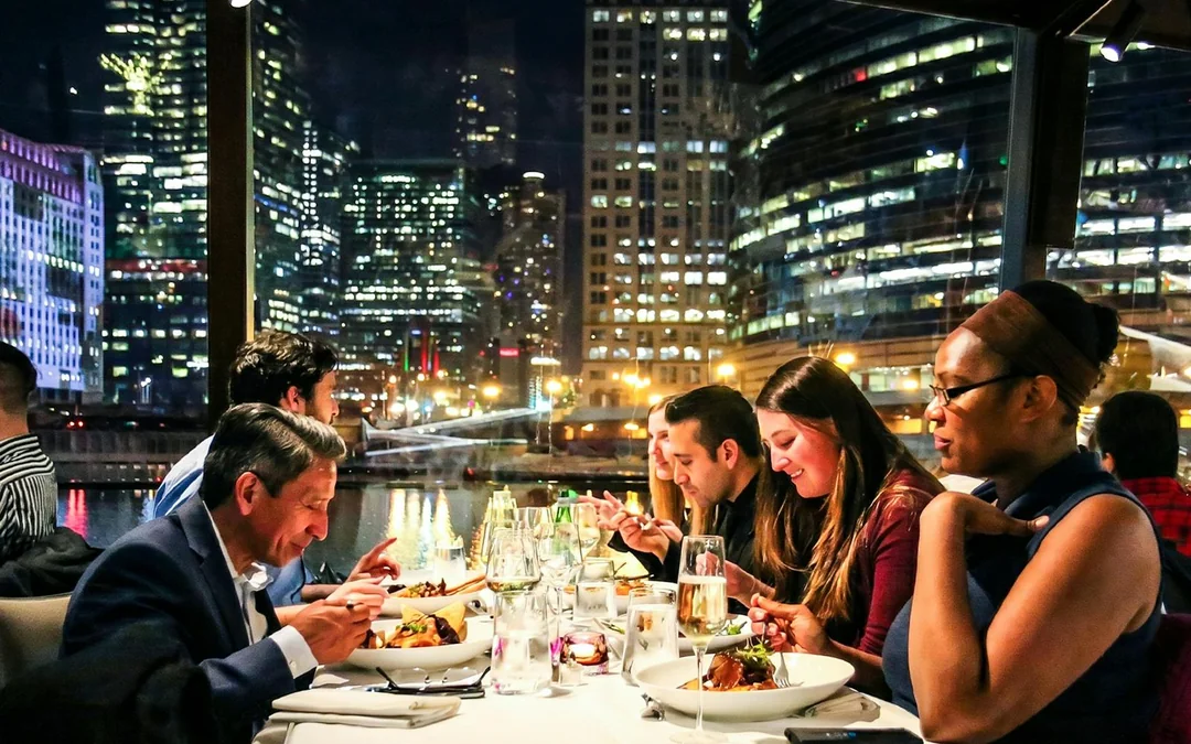 Chicago Fireworks Dinner Cruises Image 5
