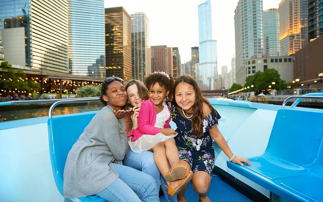 Chicago River & Lake Sightseeing Cruise by First Lady Image 3
