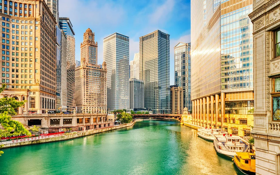 Chicago River Architecture Cruise Image 3