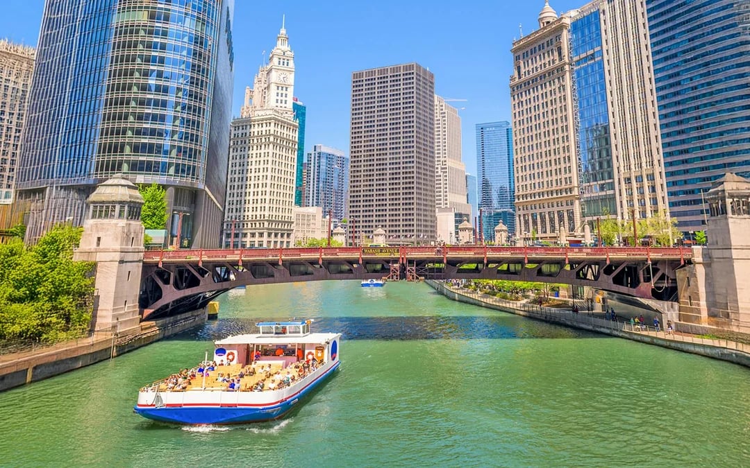 Chicago Skydeck & Architecture Cruise with Small Group Guided Tour Image 5