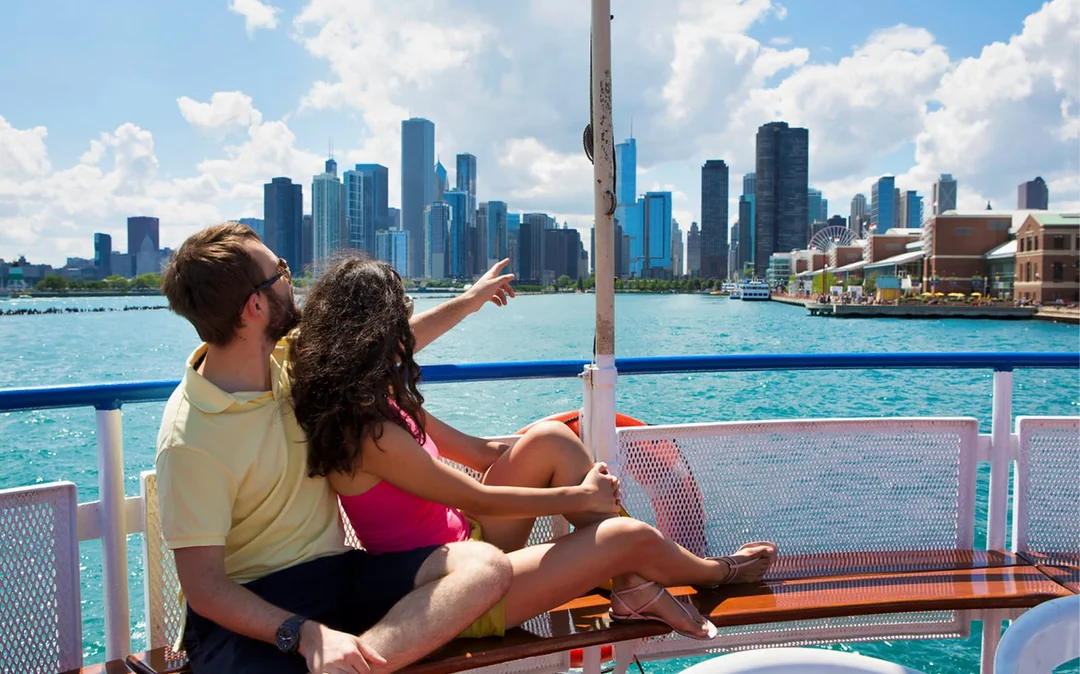 Chicago Skyline Lake Tour Image 2