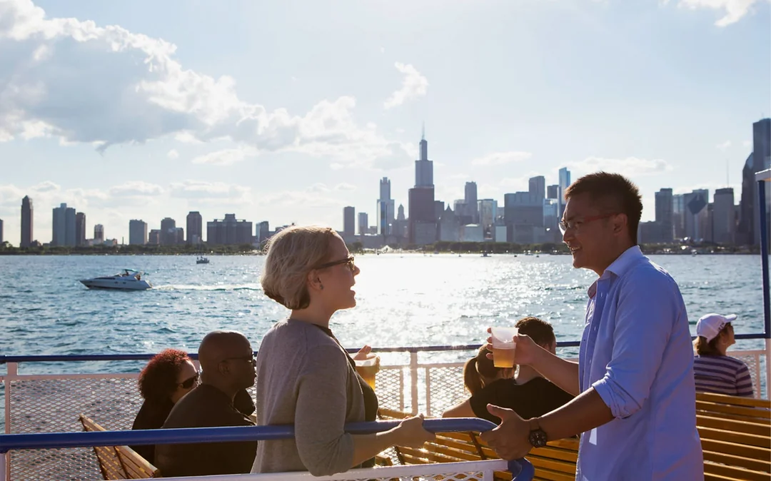 Chicago Skyline Lake Tour Image 5