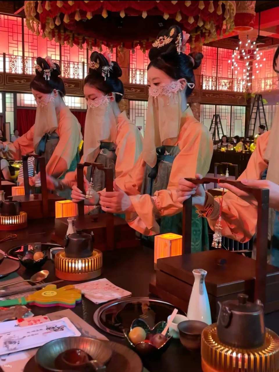 China | Chengdu Shu Kingdom Banquet: A Palace-Style Banquet | Song and Dance Performance | A New Sichuan Hotpot Experience