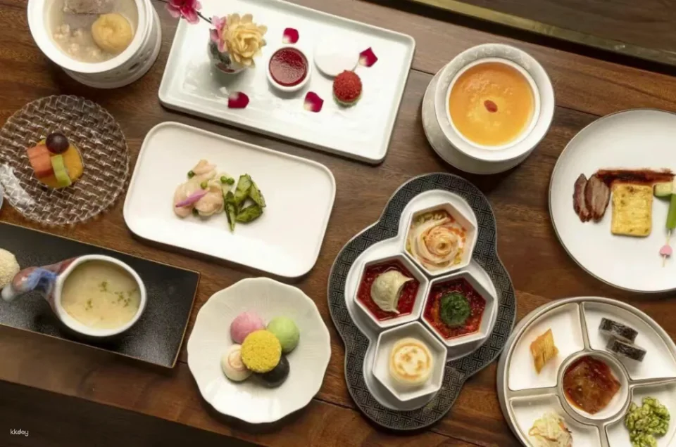 China | Xi'an Chang'an Twelve Hours Theme Street (Optional activities include: Grand Tang Dynasty Banquet Experience, Ancient Style Restaurant, Song and Dance Performance, Tang Culture Experience, and Complimentary Hanfu Costume Dressing Experience)