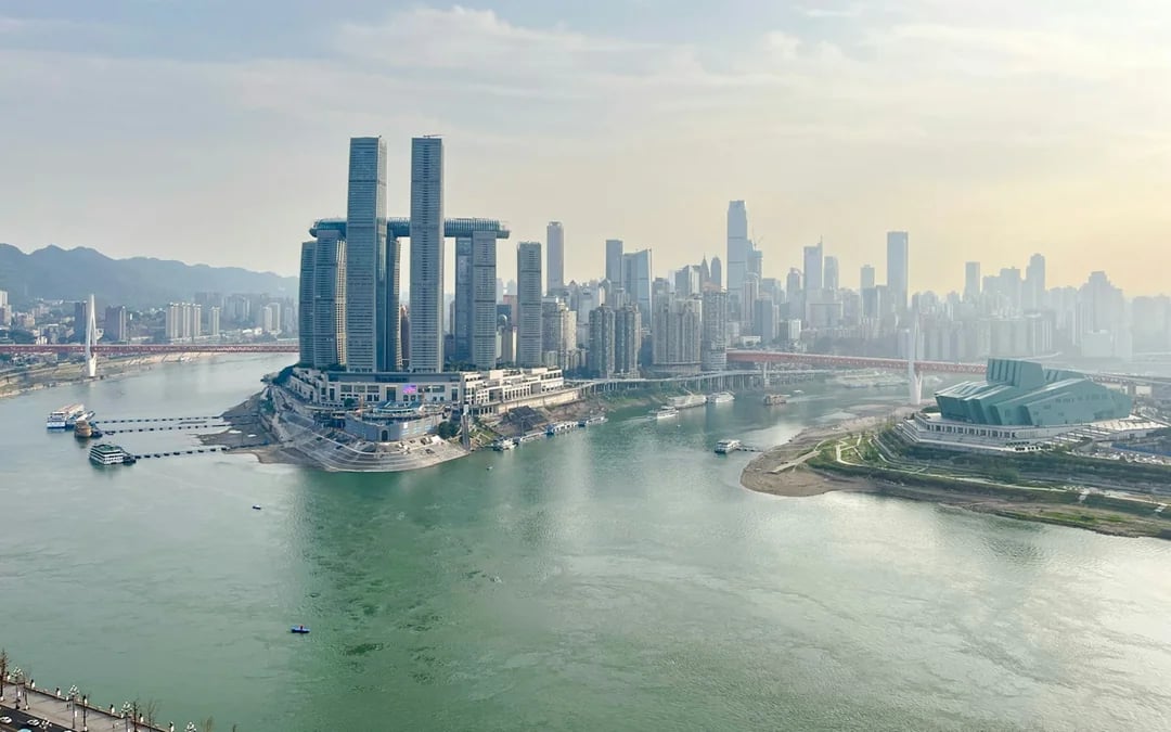 Chongqing City Highlights Guided Tour in English: Liziba Station and Ciqikou Image 1