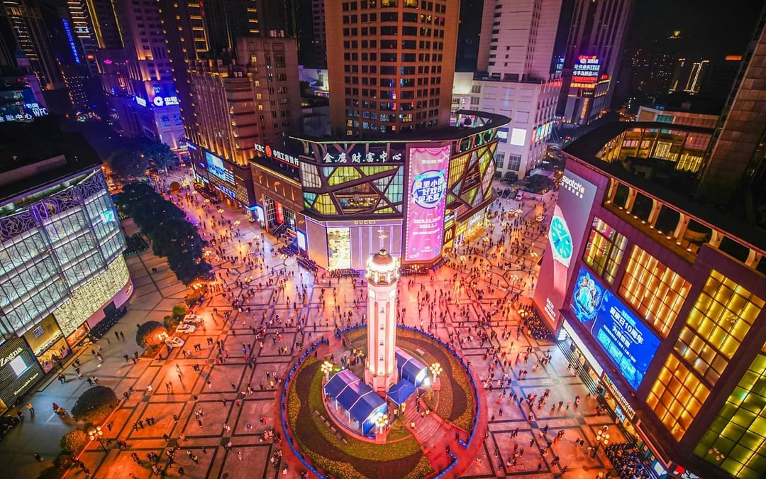 Chongqing City Highlights Guided Tour in English: Liziba Station and Ciqikou Image 4