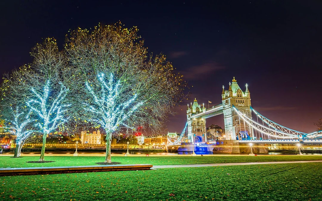 Christmas Eve Guided Tours in London Image 3
