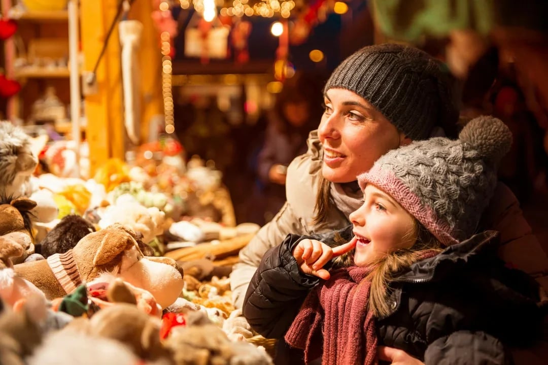 Christmas Eve Guided Tours in London Image 8