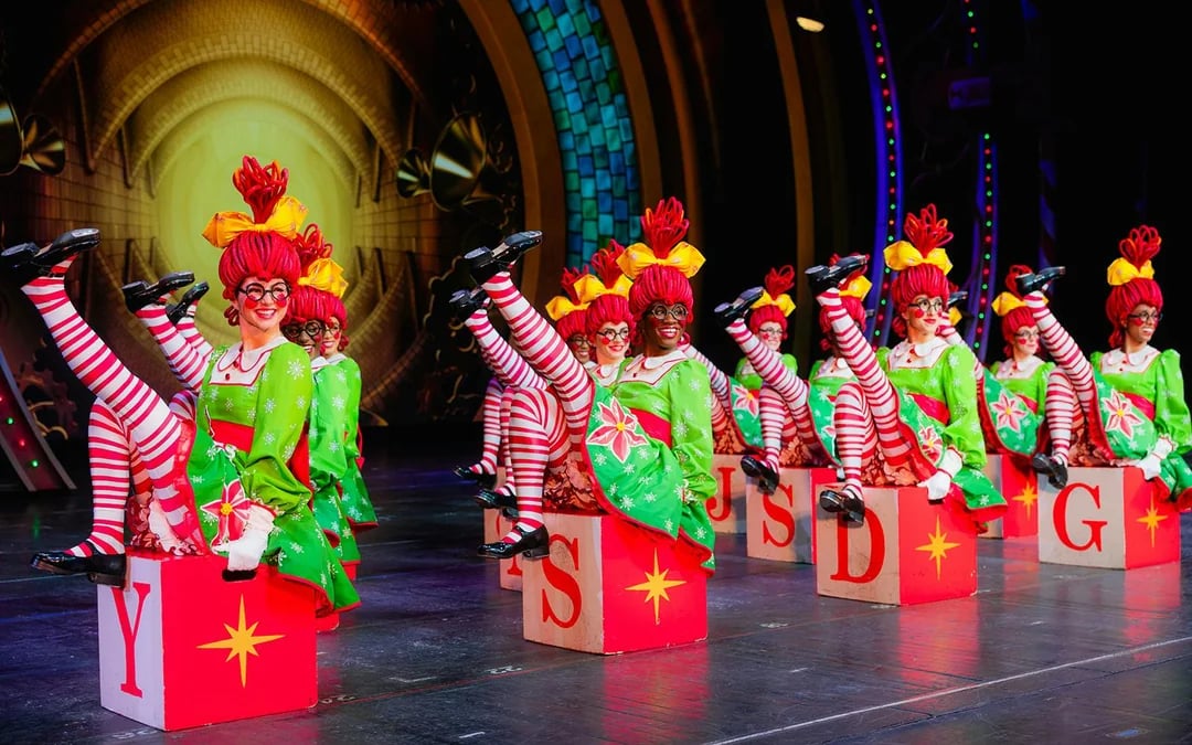 Christmas Spectacular Starring the Radio City Rockettes® Image 6