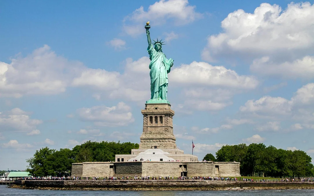 Circle Line: 50-min Statue of Liberty Express Cruise Image 4