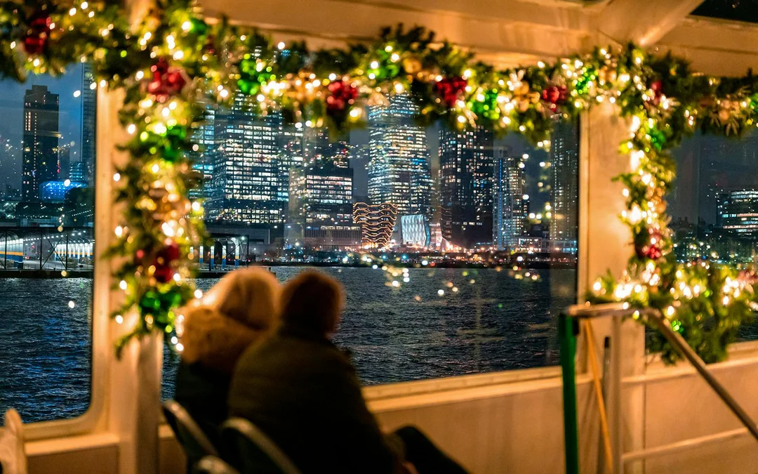 Circle Line: Harbor Lights Cruise Image 2