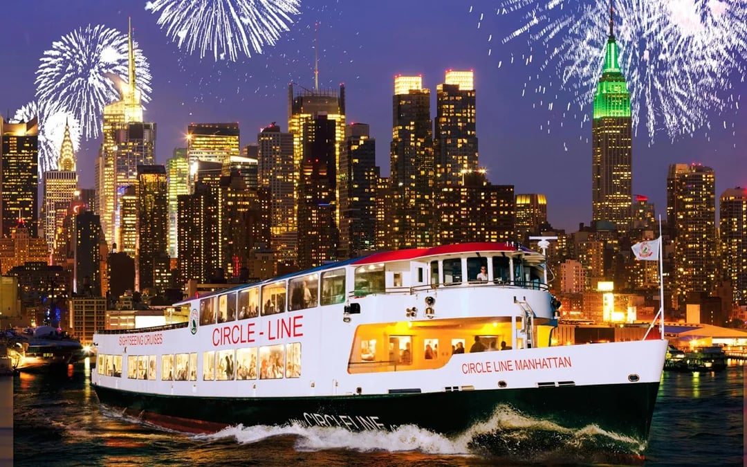 Circle Line: New Year’s Eve Cruise in NYC Image 5