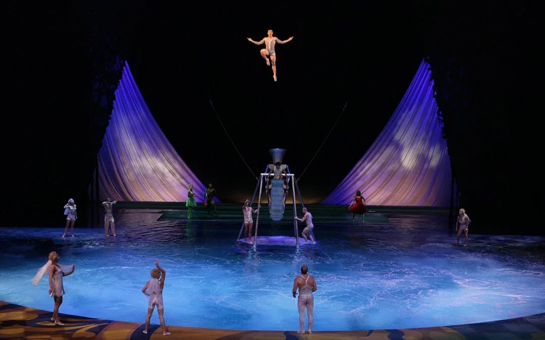 Cirque du Soleil 'O': Las Vegas Image 7