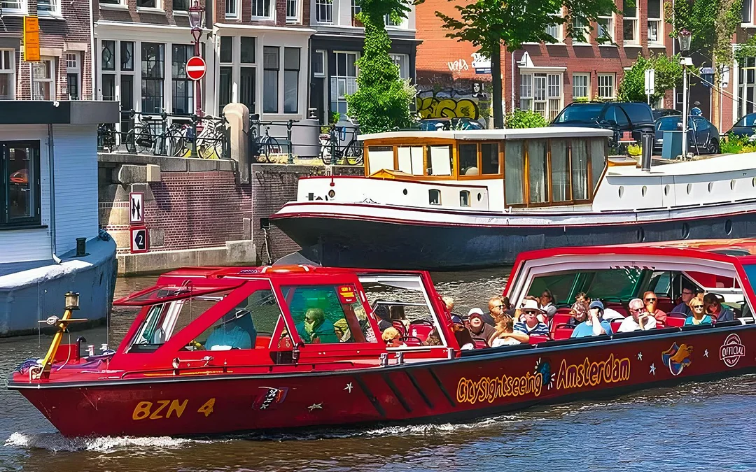 City Sightseeing: Amsterdam Hop-on Hop-off Boat Tour Image 3