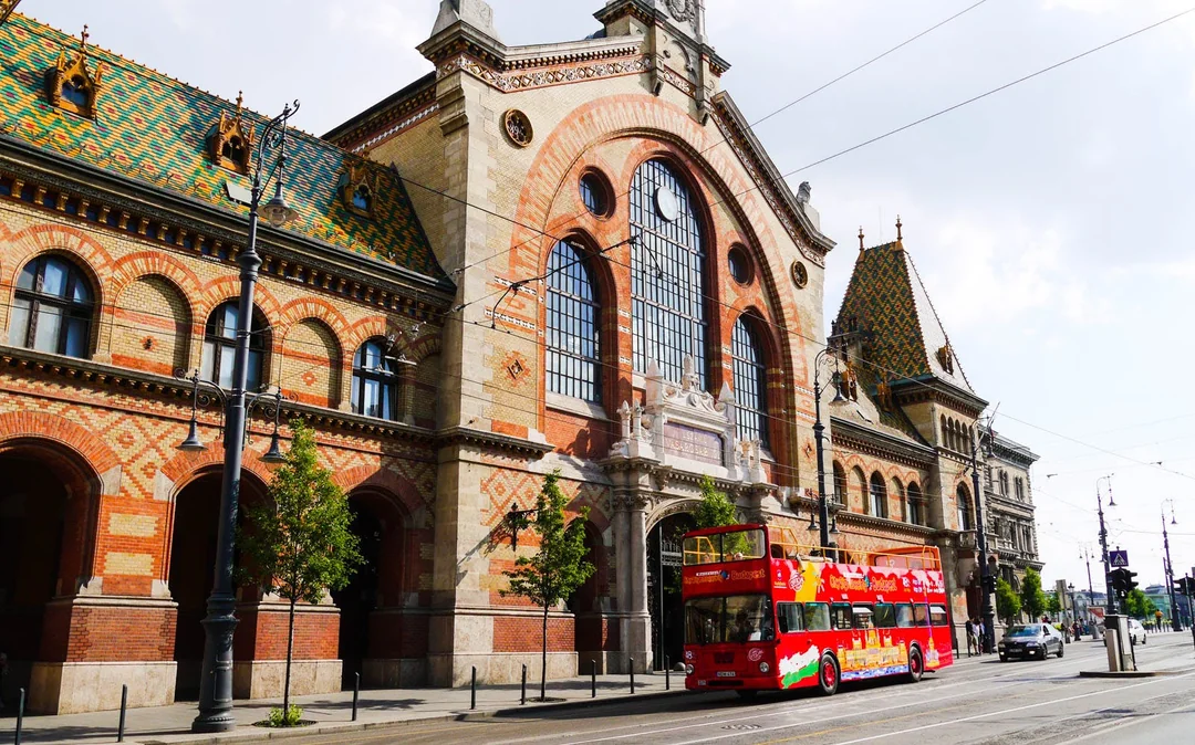 City Sightseeing: Budapest Hop-on Hop-off Bus Tour  Image 3