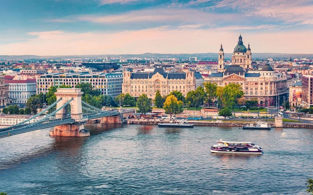 City Sightseeing: Budapest Hop-on Hop-off Bus Tour  Image 9